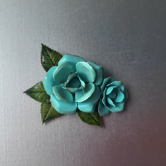 1930s Vintage Handmade Flower Brooch - Picture 2 of 6